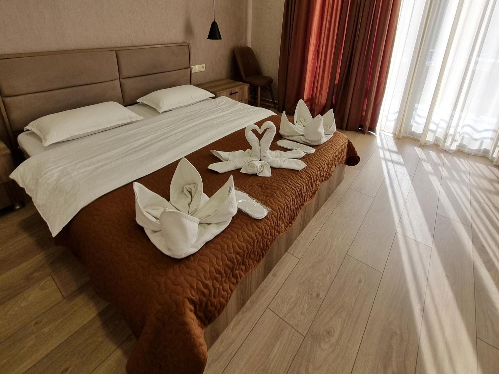Hotel Sweet Night Kazbegi Exterior foto