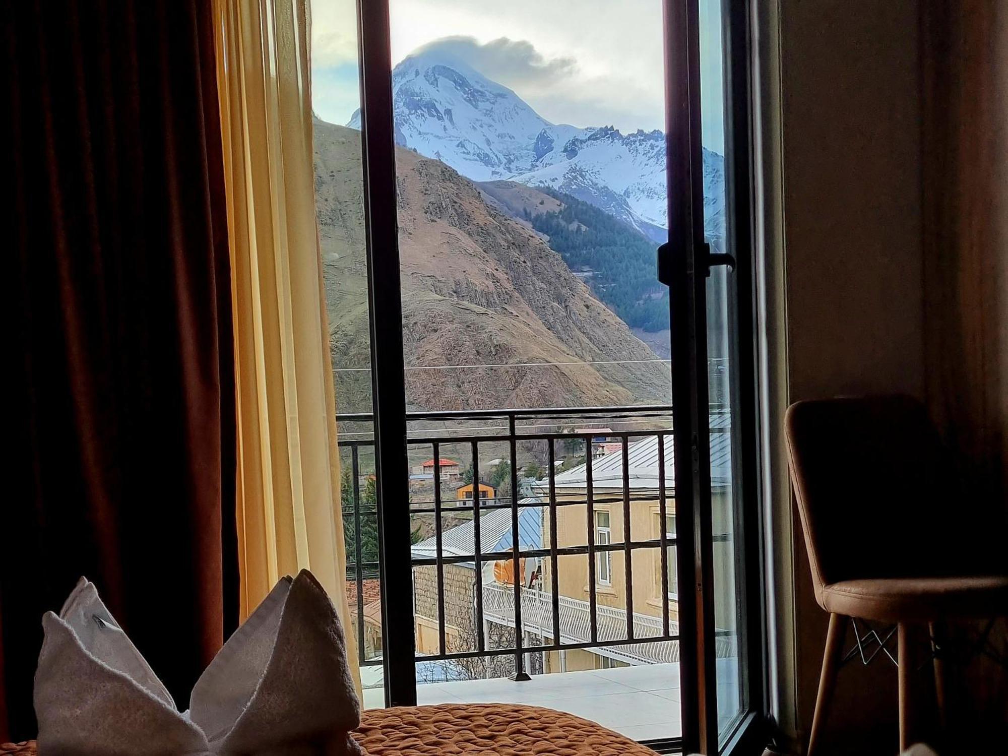 Hotel Sweet Night Kazbegi Habitación foto