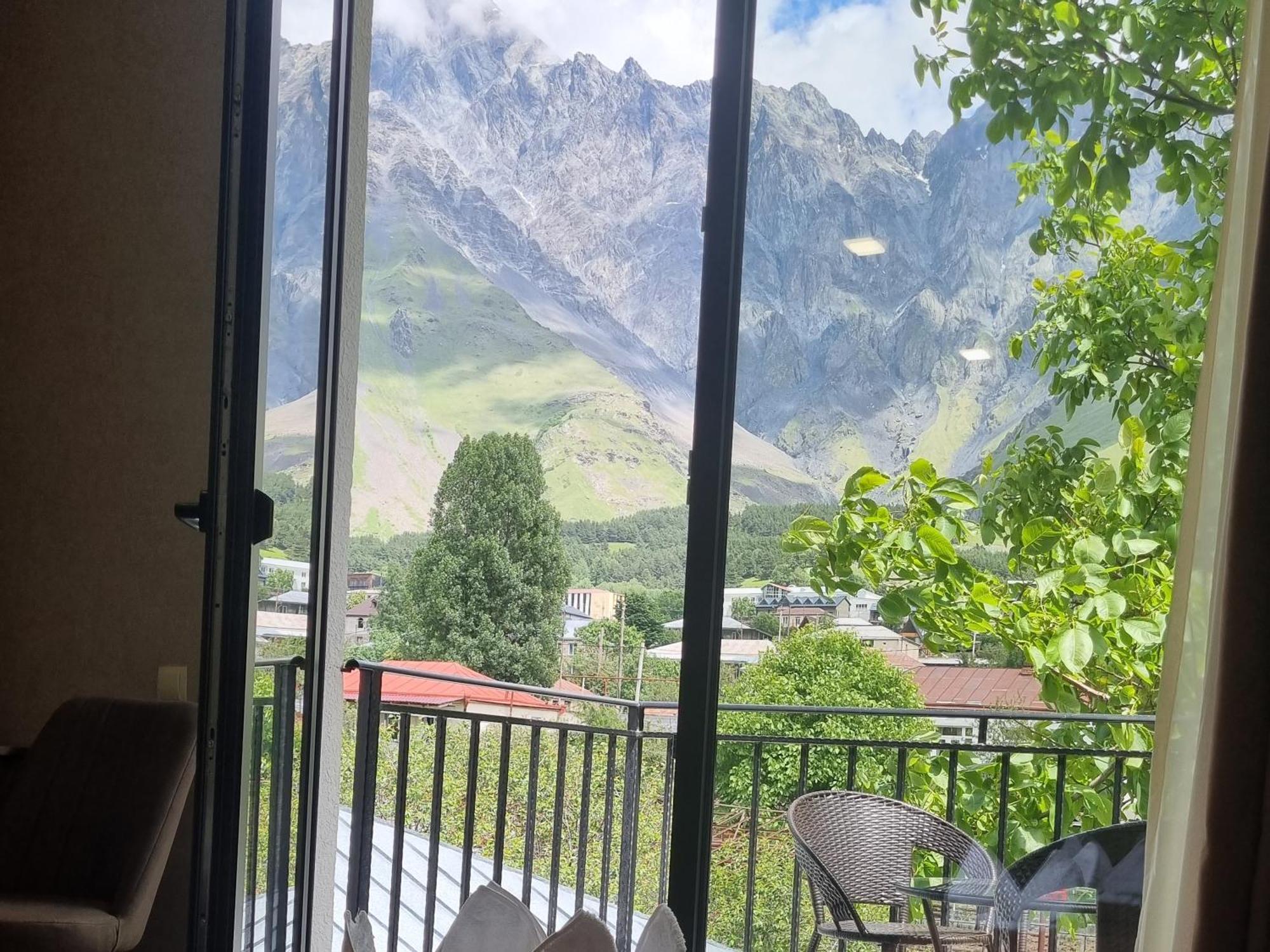 Hotel Sweet Night Kazbegi Habitación foto